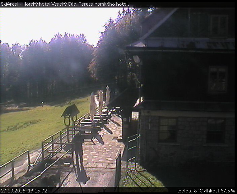 SkiAreál - Horský hotel Vsacký Cáb - Terasa horského hotelu - 20.10.2025 v 13:15 SkiAreál - Horský hotel Vsacký Cáb - Terasa horského hotelu - 20.10.2025 v 13:15