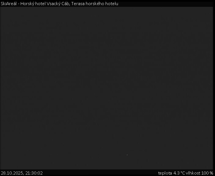 SkiAreál - Horský hotel Vsacký Cáb - Terasa horského hotelu - 28.10.2025 v 21:30 SkiAreál - Horský hotel Vsacký Cáb - Terasa horského hotelu - 28.10.2025 v 21:30