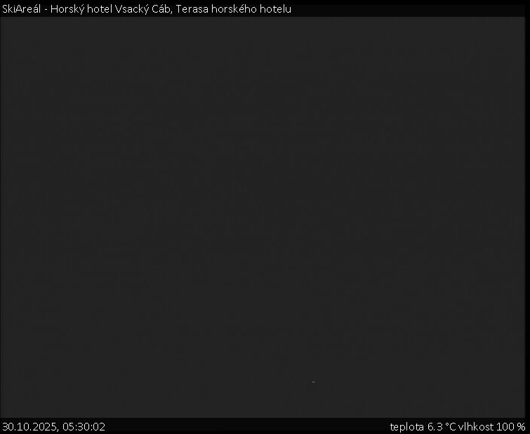 SkiAreál - Horský hotel Vsacký Cáb - Terasa horského hotelu - 30.10.2025 v 05:30 SkiAreál - Horský hotel Vsacký Cáb - Terasa horského hotelu - 30.10.2025 v 05:30