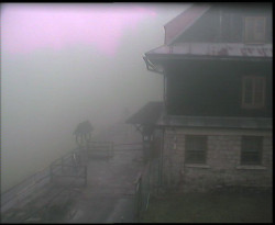 Terasa horského hotelu