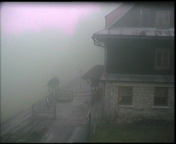 Terasa horského hotelu