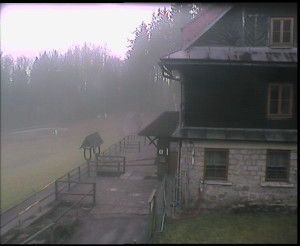 SkiAreál - Horský hotel Vsacký Cáb - Terasa horského hotelu - 7.12.2025 v 08:00 SkiAreál - Horský hotel Vsacký Cáb - Terasa horského hotelu - 7.12.2025 v 08:00