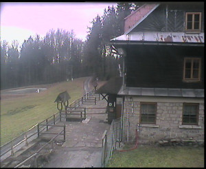 SkiAreál - Horský hotel Vsacký Cáb - Terasa horského hotelu - 7.12.2025 v 13:30 SkiAreál - Horský hotel Vsacký Cáb - Terasa horského hotelu - 7.12.2025 v 13:30