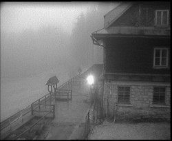 Terasa horského hotelu