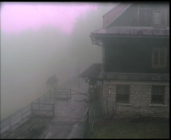 Terasa horského hotelu