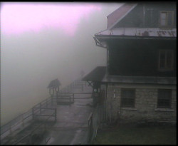 Terasa horského hotelu