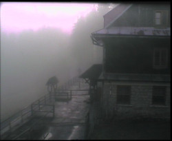 Terasa horského hotelu