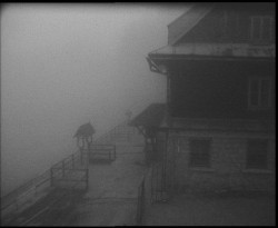 Terasa horského hotelu