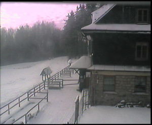 SkiAreál - Horský hotel Vsacký Cáb - Terasa horského hotelu - 7.1.2026 v 09:15 SkiAreál - Horský hotel Vsacký Cáb - Terasa horského hotelu - 7.1.2026 v 09:15