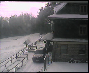 SkiAreál - Horský hotel Vsacký Cáb - Terasa horského hotelu - 7.1.2026 v 12:30 SkiAreál - Horský hotel Vsacký Cáb - Terasa horského hotelu - 7.1.2026 v 12:30