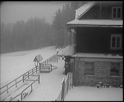 Terasa horského hotelu