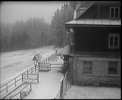 Terasa horského hotelu