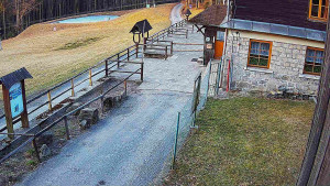 SkiAreál - Horský hotel Vsacký Cáb - Terasa horského hotelu - 9.3.2026 v 06:30 SkiAreál - Horský hotel Vsacký Cáb - Terasa horského hotelu - 9.3.2026 v 06:30