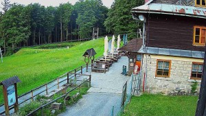 SkiAreál - Horský hotel Vsacký Cáb - Terasa horského hotelu - 9.6.2026 v 04:45 SkiAreál - Horský hotel Vsacký Cáb - Terasa horského hotelu - 9.6.2026 v 04:45