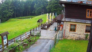 SkiAreál - Horský hotel Vsacký Cáb - Terasa horského hotelu - 10.6.2026 v 05:00 SkiAreál - Horský hotel Vsacký Cáb - Terasa horského hotelu - 10.6.2026 v 05:00