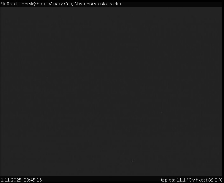 SkiAreál - Horský hotel Vsacký Cáb - Nastupní stanice vleku - 1.11.2025 v 20:45 SkiAreál - Horský hotel Vsacký Cáb - Nastupní stanice vleku - 1.11.2025 v 20:45