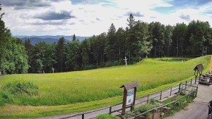 SkiAreál – Berghotel Vsacký Cáb - Einstiegsstation des Skilifts - 17.6.2026 v 14:45 SkiAreál – Berghotel Vsacký Cáb - Einstiegsstation des Skilifts - 17.6.2026 v 14:45