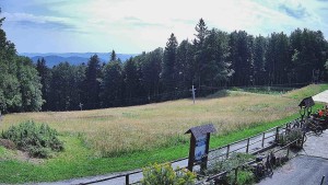 SkiAreál – Berghotel Vsacký Cáb - Einstiegsstation des Skilifts - 1.8.2026 v 12:45 SkiAreál – Berghotel Vsacký Cáb - Einstiegsstation des Skilifts - 1.8.2026 v 12:45
