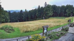Lift boarding station