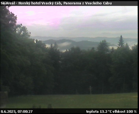 SkiAreál - Horský hotel Vsacký Cáb - Panorama z Vsackého Cábu - 8.6.2023 v 07:00