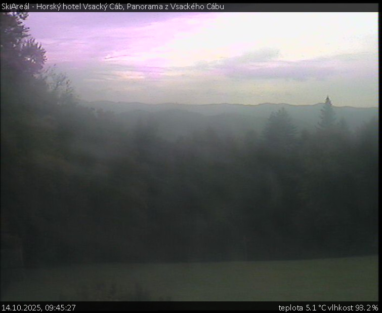 SkiAreál - Horský hotel Vsacký Cáb - Panorama z Vsackého Cábu - 14.10.2025 v 09:45 SkiAreál - Horský hotel Vsacký Cáb - Panorama z Vsackého Cábu - 14.10.2025 v 09:45