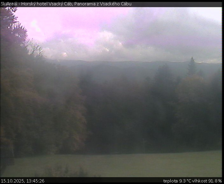 SkiAreál - Horský hotel Vsacký Cáb - Panorama z Vsackého Cábu - 15.10.2025 v 13:45 SkiAreál - Horský hotel Vsacký Cáb - Panorama z Vsackého Cábu - 15.10.2025 v 13:45