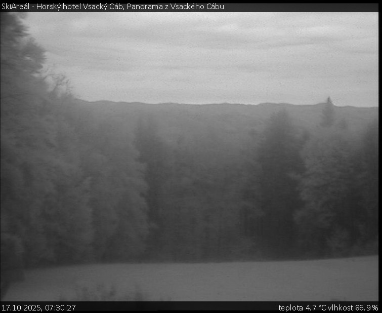 SkiAreál - Horský hotel Vsacký Cáb - Panorama z Vsackého Cábu - 17.10.2025 v 07:30 SkiAreál - Horský hotel Vsacký Cáb - Panorama z Vsackého Cábu - 17.10.2025 v 07:30