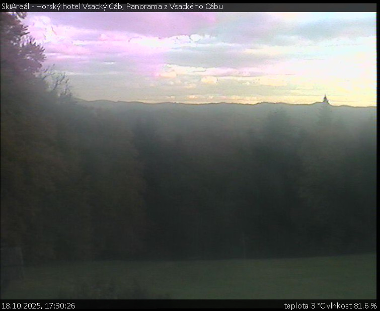SkiAreál - Horský hotel Vsacký Cáb - Panorama z Vsackého Cábu - 18.10.2025 v 17:30 SkiAreál - Horský hotel Vsacký Cáb - Panorama z Vsackého Cábu - 18.10.2025 v 17:30