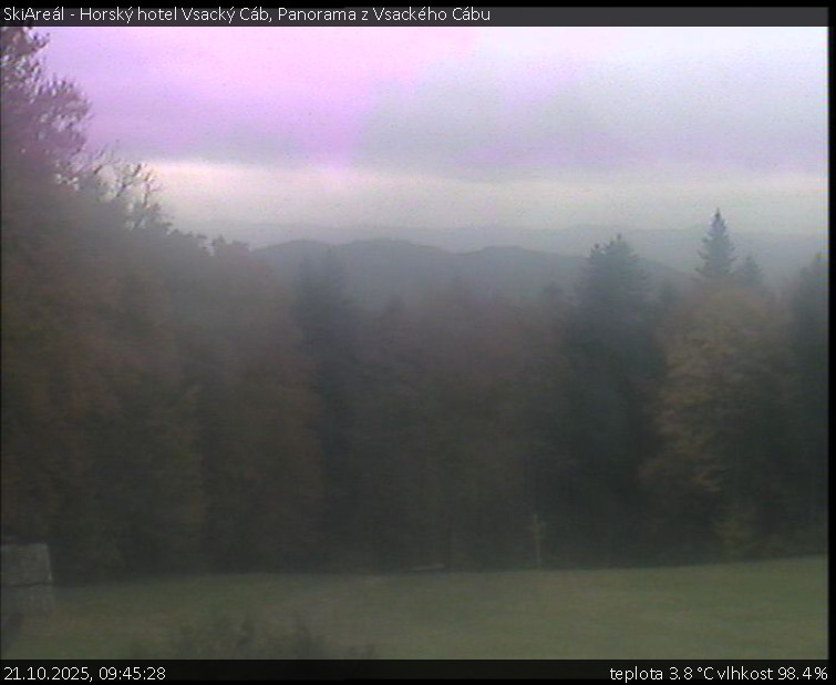 SkiAreál - Horský hotel Vsacký Cáb - Panorama z Vsackého Cábu - 21.10.2025 v 09:45 SkiAreál - Horský hotel Vsacký Cáb - Panorama z Vsackého Cábu - 21.10.2025 v 09:45