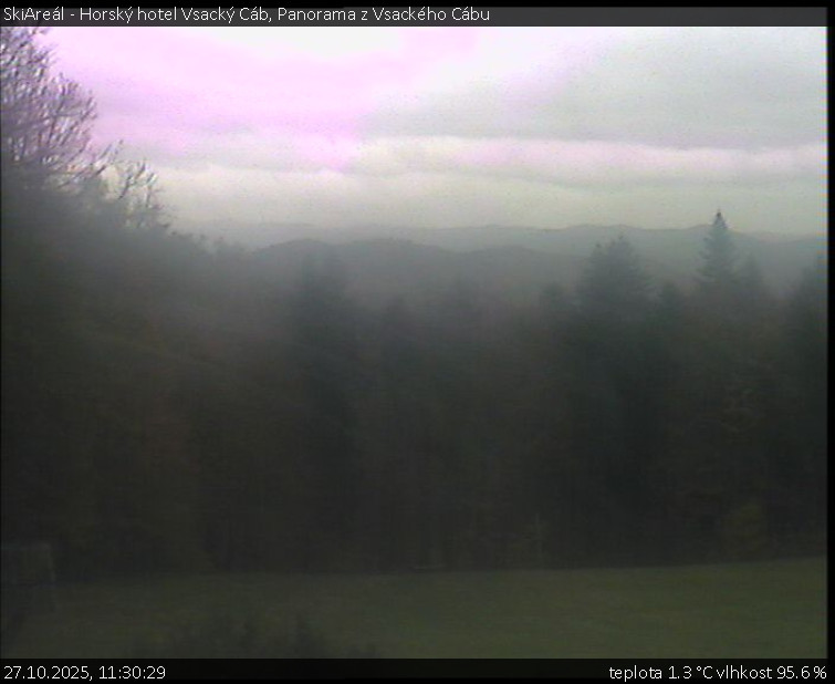 SkiAreál - Horský hotel Vsacký Cáb - Panorama z Vsackého Cábu - 27.10.2025 v 11:30 SkiAreál - Horský hotel Vsacký Cáb - Panorama z Vsackého Cábu - 27.10.2025 v 11:30
