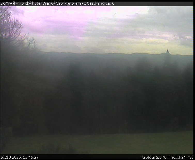 SkiAreál - Horský hotel Vsacký Cáb - Panorama z Vsackého Cábu - 30.10.2025 v 13:45 SkiAreál - Horský hotel Vsacký Cáb - Panorama z Vsackého Cábu - 30.10.2025 v 13:45