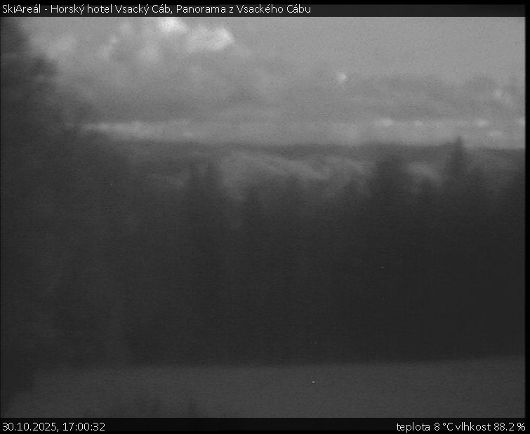 SkiAreál - Horský hotel Vsacký Cáb - Panorama z Vsackého Cábu - 30.10.2025 v 17:00 SkiAreál - Horský hotel Vsacký Cáb - Panorama z Vsackého Cábu - 30.10.2025 v 17:00