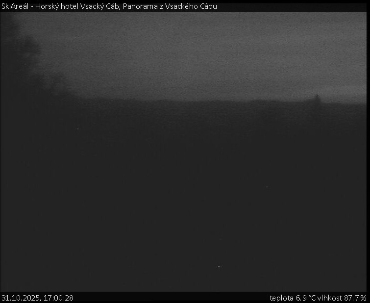 SkiAreál - Horský hotel Vsacký Cáb - Panorama z Vsackého Cábu - 31.10.2025 v 17:00 SkiAreál - Horský hotel Vsacký Cáb - Panorama z Vsackého Cábu - 31.10.2025 v 17:00
