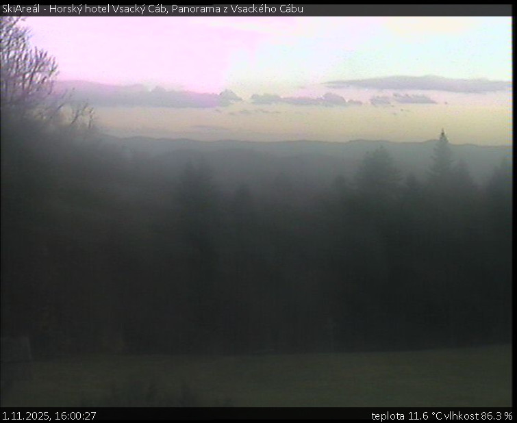 SkiAreál - Horský hotel Vsacký Cáb - Panorama z Vsackého Cábu - 1.11.2025 v 16:00 SkiAreál - Horský hotel Vsacký Cáb - Panorama z Vsackého Cábu - 1.11.2025 v 16:00