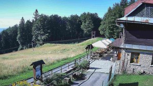 SkiAreál – Berghotel Vsacký Cáb - Panorama z Vsackiego Cáb - 8.8.2026 v 08:45 SkiAreál – Berghotel Vsacký Cáb - Panorama z Vsackiego Cáb - 8.8.2026 v 08:45