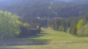 Skiareál Bílá - Lyžařské svahy, Smrk, Lysá hora - 30.4.2025 v 17:00 Skiareál Bílá - Lyžařské svahy, Smrk, Lysá hora - 30.4.2025 v 17:00