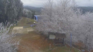 Skiareál Bílá - Lanovka - výstupní stanice - 14.11.2024 v 12:00 Skiareál Bílá - Lanovka - výstupní stanice - 14.11.2024 v 12:00