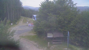 Skiareál Bílá - Lanovka - výstupní stanice - 23.6.2025 v 21:00 Skiareál Bílá - Lanovka - výstupní stanice - 23.6.2025 v 21:00