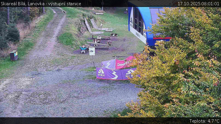Skiareál Bílá - Lanovka - výstupní stanice - 17.10.2025 v 08:01 Skiareál Bílá - Lanovka - výstupní stanice - 17.10.2025 v 08:01