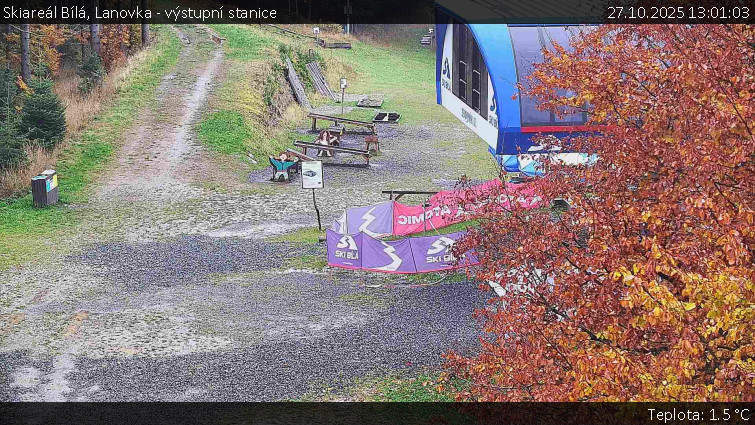 Skiareál Bílá - Lanovka - výstupní stanice - 27.10.2025 v 13:01 Skiareál Bílá - Lanovka - výstupní stanice - 27.10.2025 v 13:01