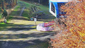 Skiareál Bílá - Lanovka - výstupní stanice - 29.10.2025 v 10:01 Skiareál Bílá - Lanovka - výstupní stanice - 29.10.2025 v 10:01