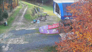 Skiareál Bílá - Lanovka - výstupní stanice - 29.10.2025 v 13:31 Skiareál Bílá - Lanovka - výstupní stanice - 29.10.2025 v 13:31