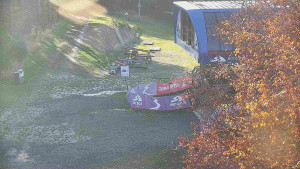 Skiareál Bílá - Lanovka - výstupní stanice - 29.10.2025 v 14:31 Skiareál Bílá - Lanovka - výstupní stanice - 29.10.2025 v 14:31