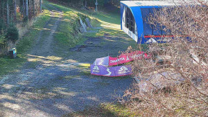 Skiareál Bílá - Lanovka - výstupní stanice - 6.11.2025 v 13:01 Skiareál Bílá - Lanovka - výstupní stanice - 6.11.2025 v 13:01