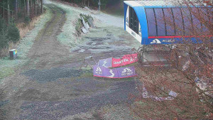 Skiareál Bílá - Lanovka - výstupní stanice - 14.11.2025 v 07:01 Skiareál Bílá - Lanovka - výstupní stanice - 14.11.2025 v 07:01