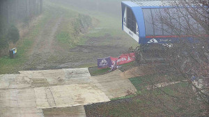 Skiareál Bílá - Lanovka - výstupní stanice - 15.11.2025 v 11:01 Skiareál Bílá - Lanovka - výstupní stanice - 15.11.2025 v 11:01