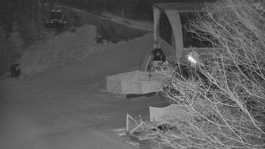 Skiareál Bílá - Lanovka - výstupní stanice - 7.12.2025 v 04:01 Skiareál Bílá - Lanovka - výstupní stanice - 7.12.2025 v 04:01