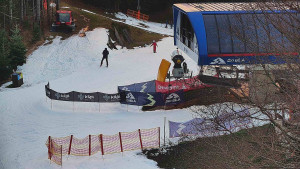 Skiareál Bílá - Lanovka - výstupní stanice - 7.12.2025 v 15:31 Skiareál Bílá - Lanovka - výstupní stanice - 7.12.2025 v 15:31