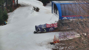 Skiareál Bílá - Lanovka - výstupní stanice - 13.2.2026 v 08:01 Skiareál Bílá - Lanovka - výstupní stanice - 13.2.2026 v 08:01
