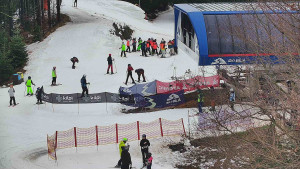 Skiareál Bílá - Lanovka - výstupní stanice - 13.2.2026 v 10:01 Skiareál Bílá - Lanovka - výstupní stanice - 13.2.2026 v 10:01